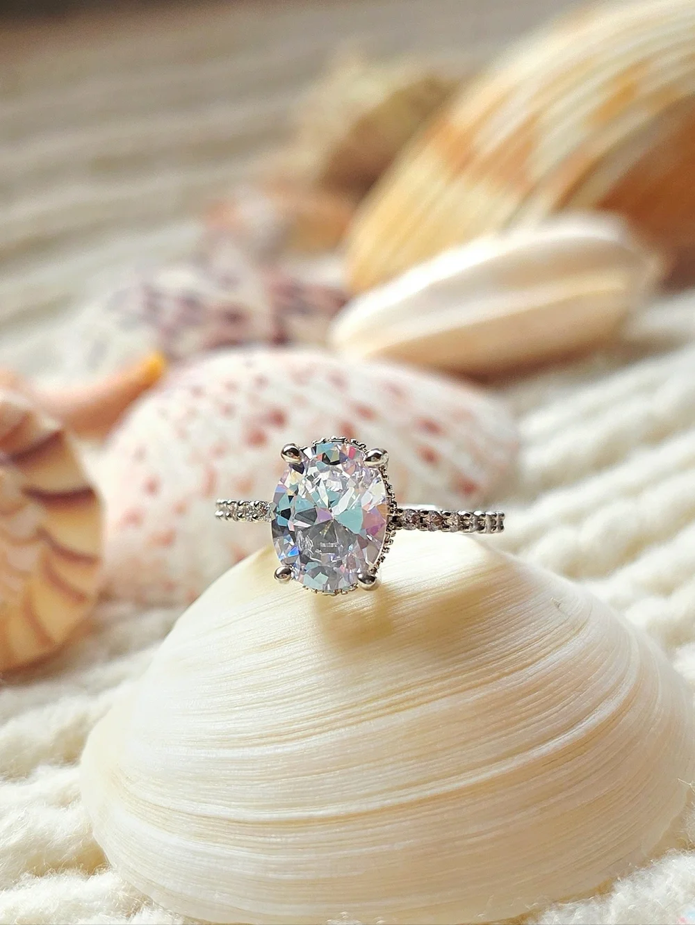 🍒3.5 CT🍒 SIMULATED DIAMOND RING - Picture 2 of 9
